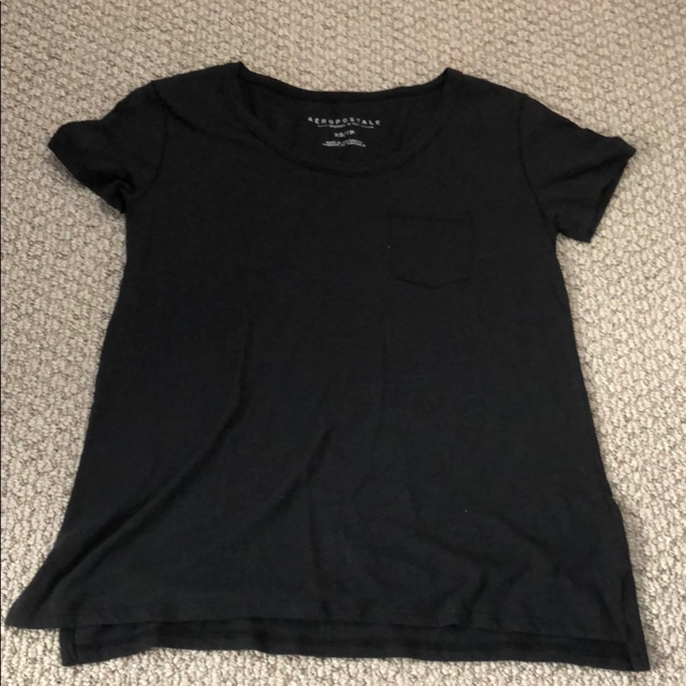 Simple Aeropostale black tee